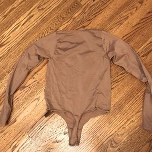 SKIMS essential body suit in Tiger Eye